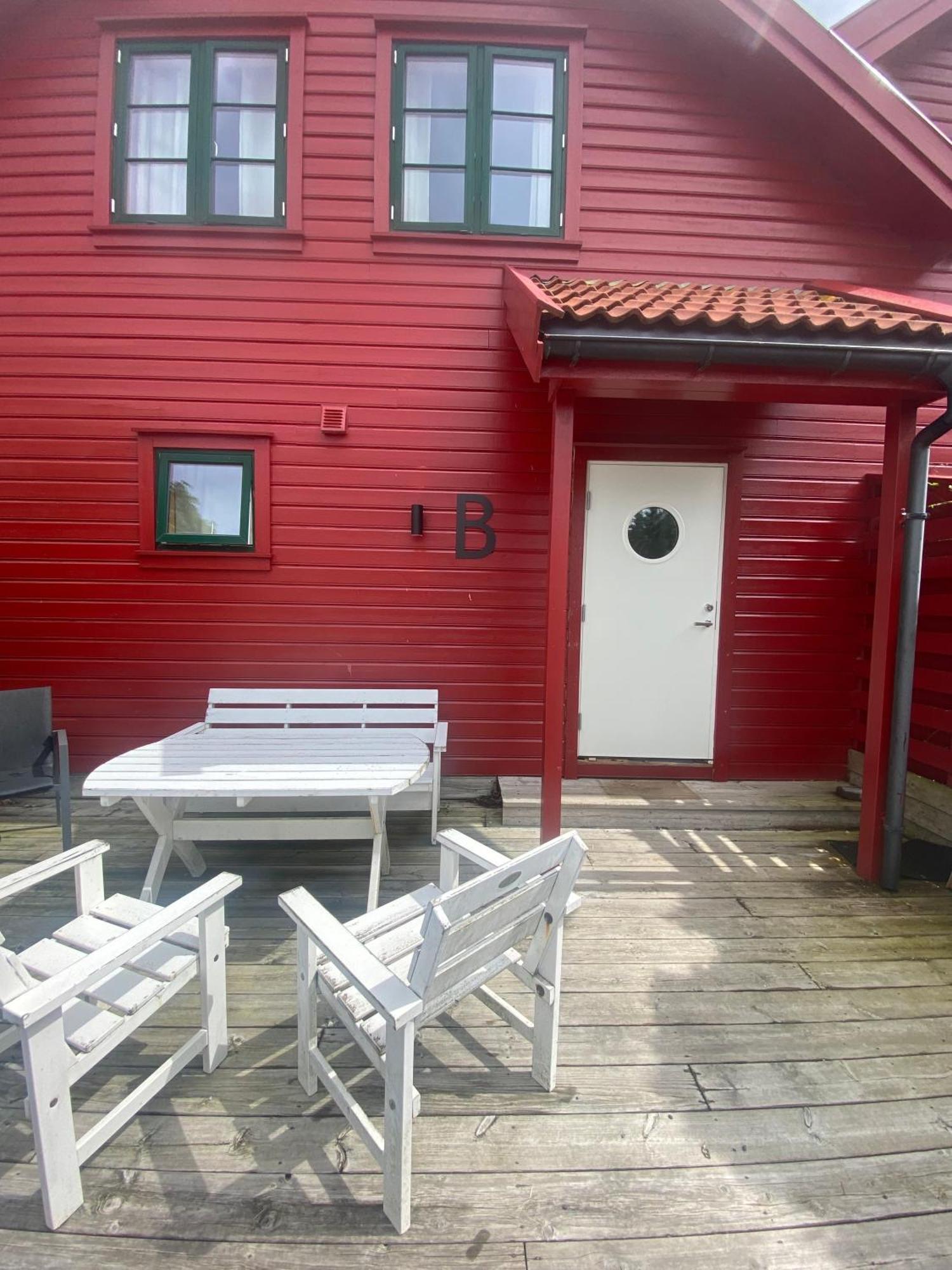 Sjoberg Hotell Og Ferie Leiligheter Østhusvik Zewnętrze zdjęcie