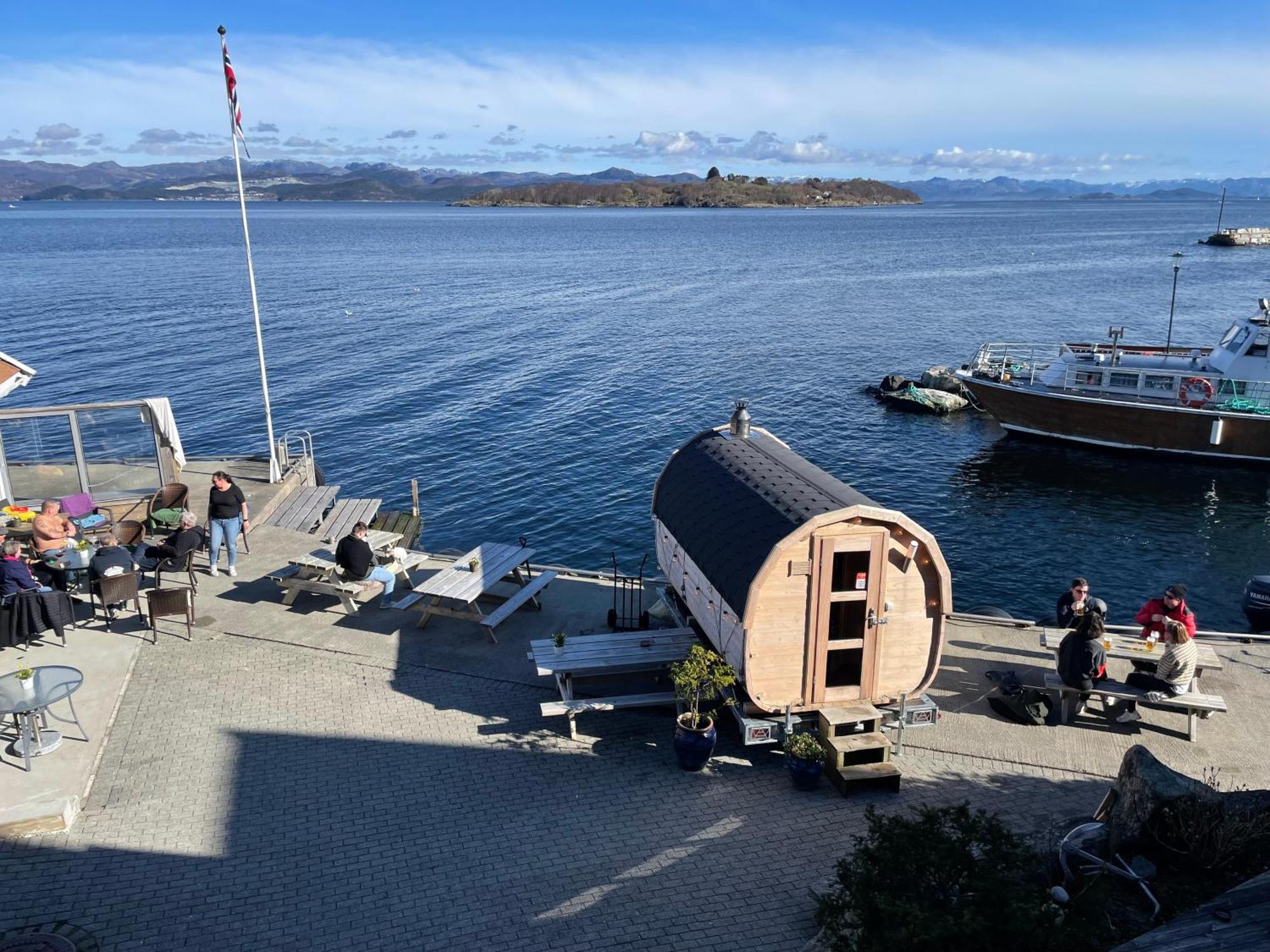 Sjoberg Hotell Og Ferie Leiligheter Østhusvik Zewnętrze zdjęcie