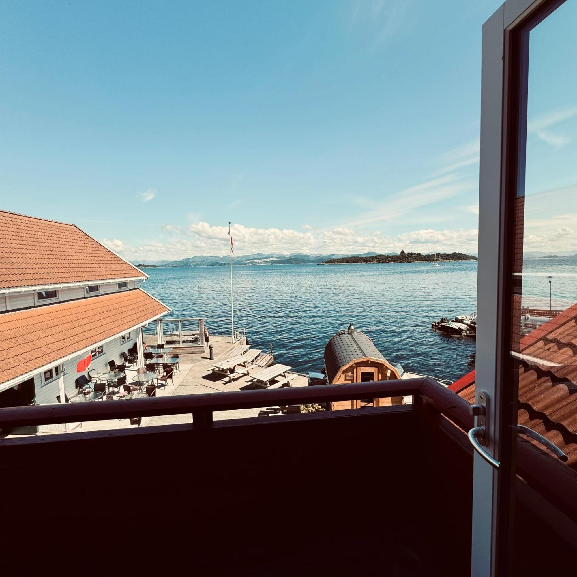 Sjoberg Hotell Og Ferie Leiligheter Østhusvik Zewnętrze zdjęcie