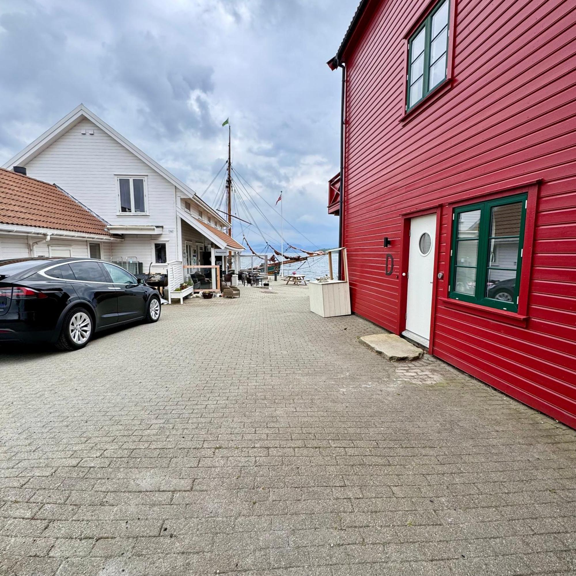 Sjoberg Hotell Og Ferie Leiligheter Østhusvik Zewnętrze zdjęcie