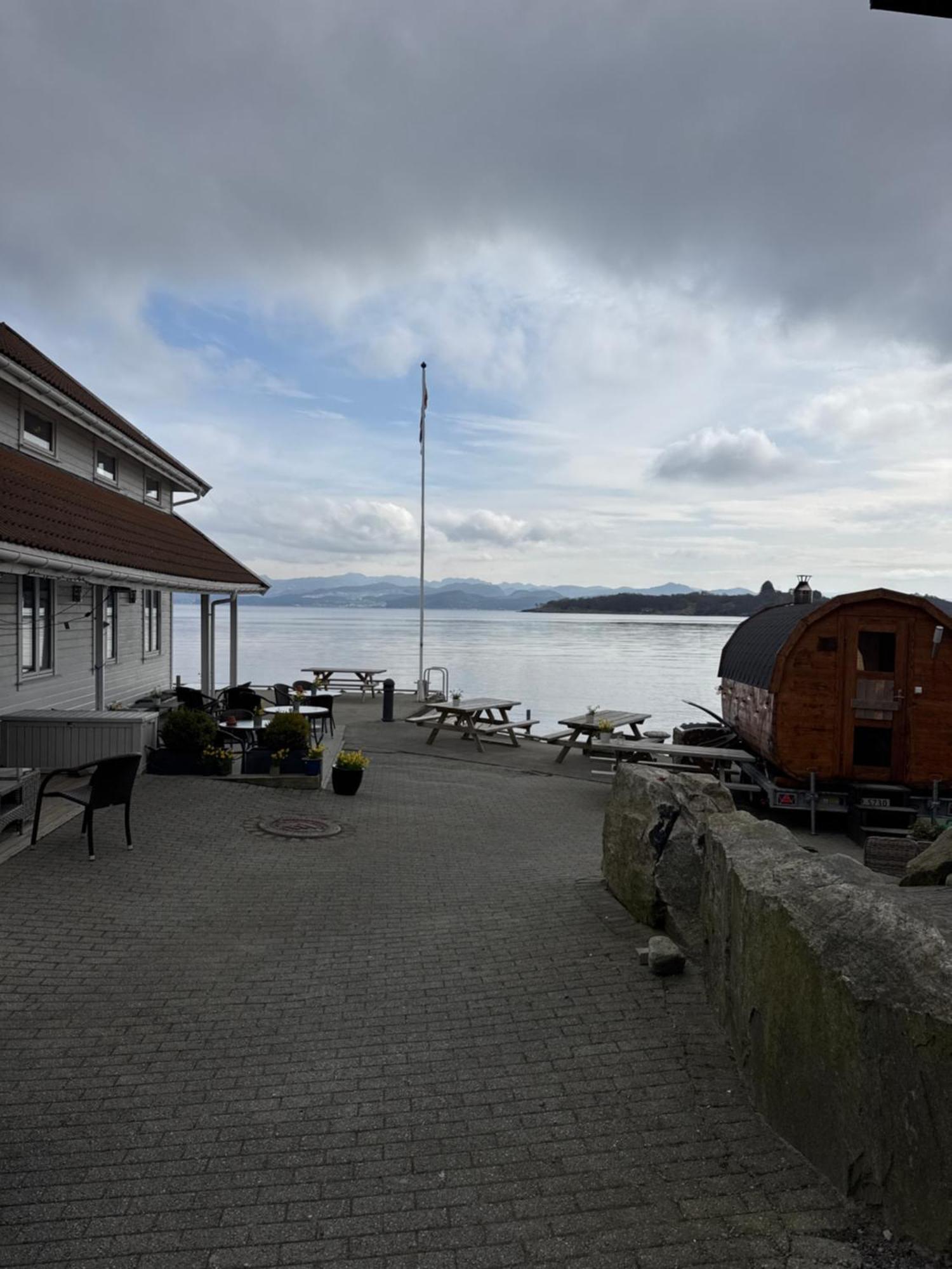 Sjoberg Hotell Og Ferie Leiligheter Østhusvik Zewnętrze zdjęcie